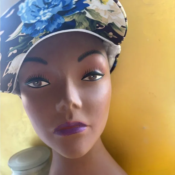 Black and Beige Patterned Cap - Picture 8 of 10